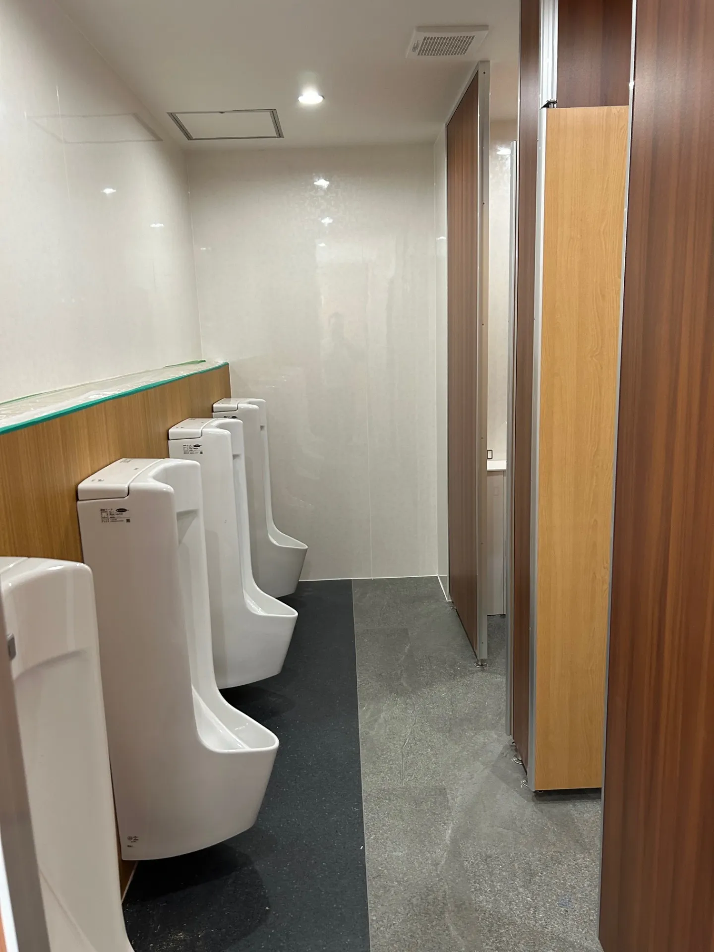 法人様　従業員用トイレリフォーム